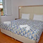 Santos Luxury דאסיה